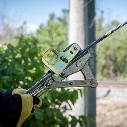 Klein® Chicago-Grip S1613-40H Cable Pulling Grip With Spring, 0.12 to 0.37 in Dia, 4500 lb, Steel