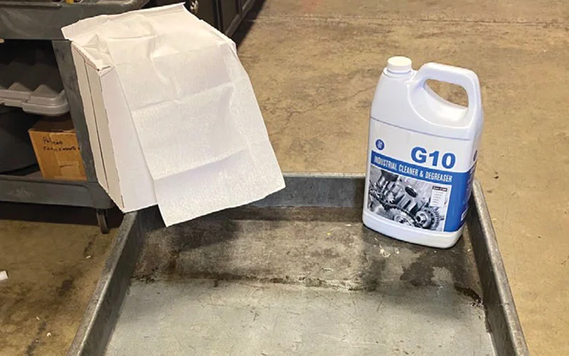 Industrial cleaning with Blue Chip G10, performance similar to Simple Green