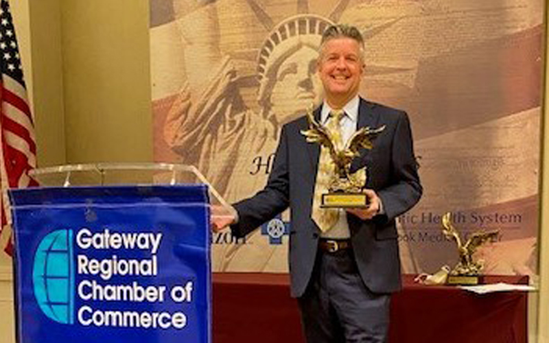 A&M Industrial President David Young accepts the Gateway Regional Chamber of Commerce COVID Heroes Award.