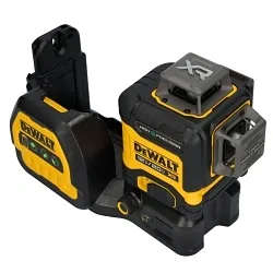 DeWALT® DCLE34033D1 High Precision Green Laser, +/-1/16 in at 25 ft Accuracy, Power Source: 20V MAX* Battery